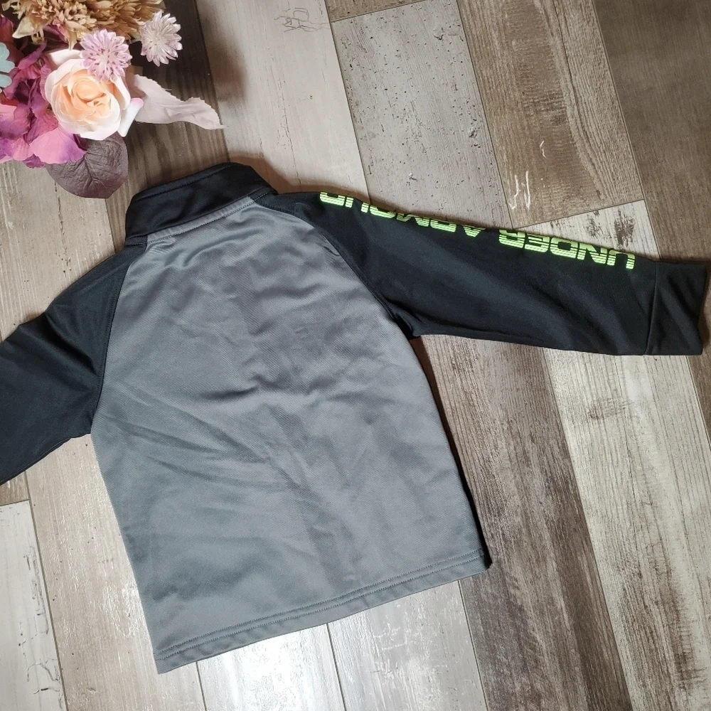 Under Armour Toddler Boy Lightweight Zip-Up Jacket Size 3T Black Gray EUC